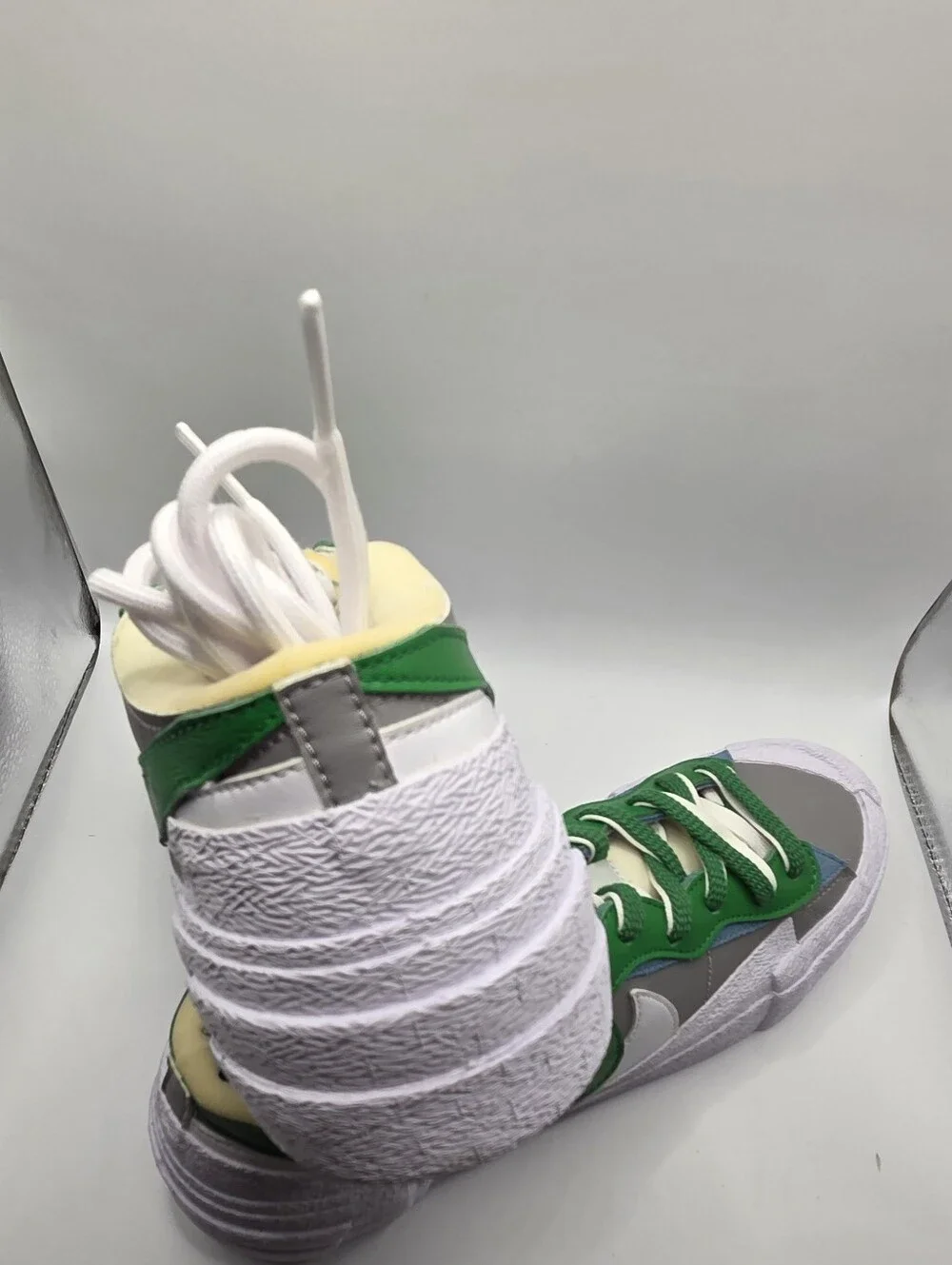 Nike Blazer Low X Sacai Green, Gray & White Mrns Sixe 11.5